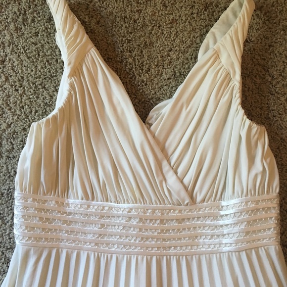 White Suzi Chin Formal Dress - Picture 2 of 3